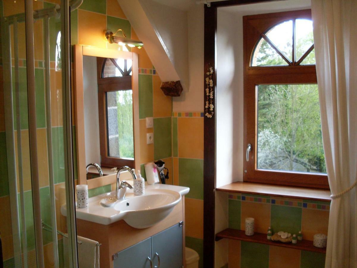 Chambres D'Hotes De La Barrerie Dingé 外观 照片